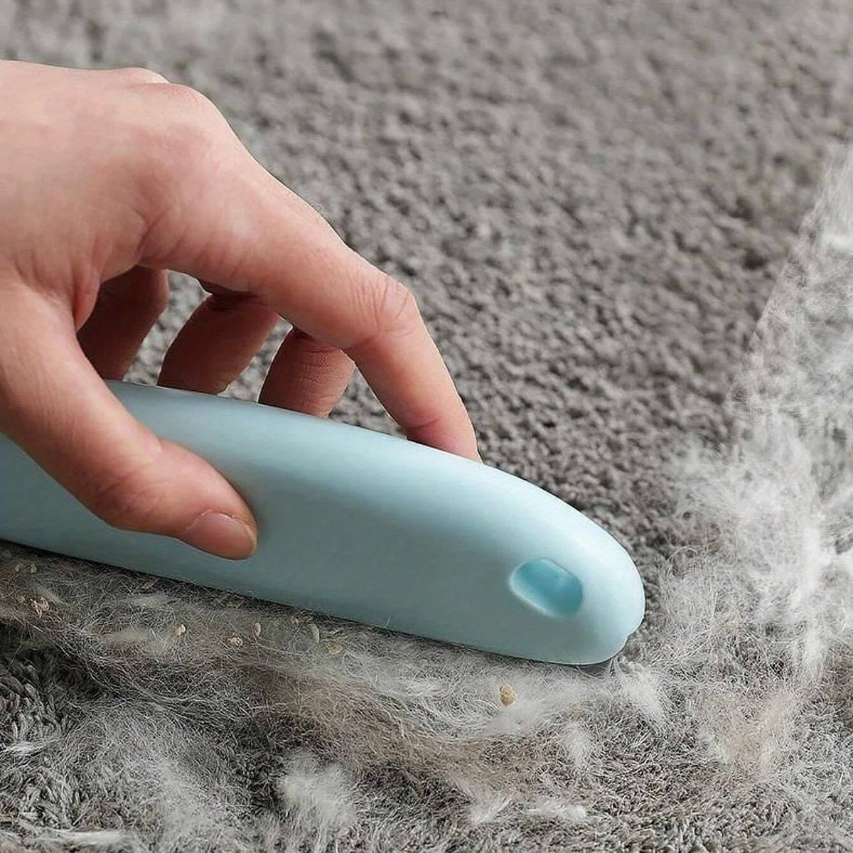 Cepillo eficaz para eliminar el pelo de gatos