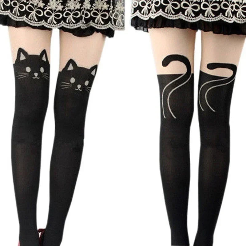 Calcetines altos de seda con estampado de gato negro para mujer.